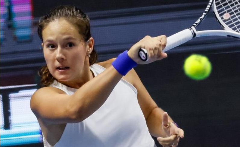 少年壁球运 少年壁球运