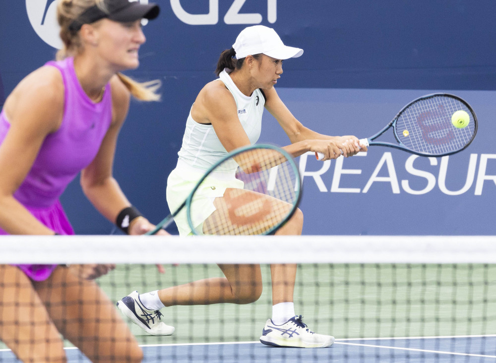 话中显得尤 话中显得尤